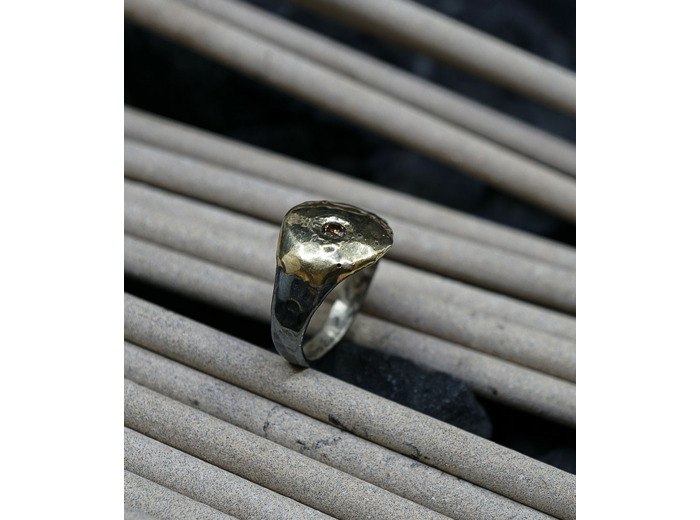 Héphaïstos Stones Collection