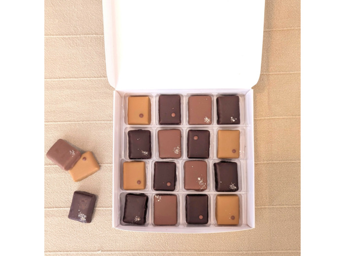 16 Chocolats Valrhona - Coffret gourmand de Noël