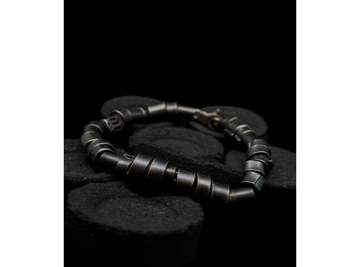 Héphaïstos Collection