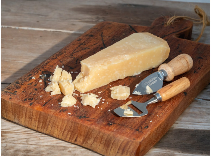 PARMIGIANO REGGIANO AOP 30 MOIS DES MONTAGNES - Épicerie italienne Molto buono