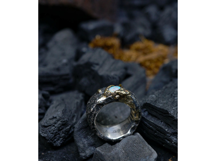 Héphaïstos Stones Collection