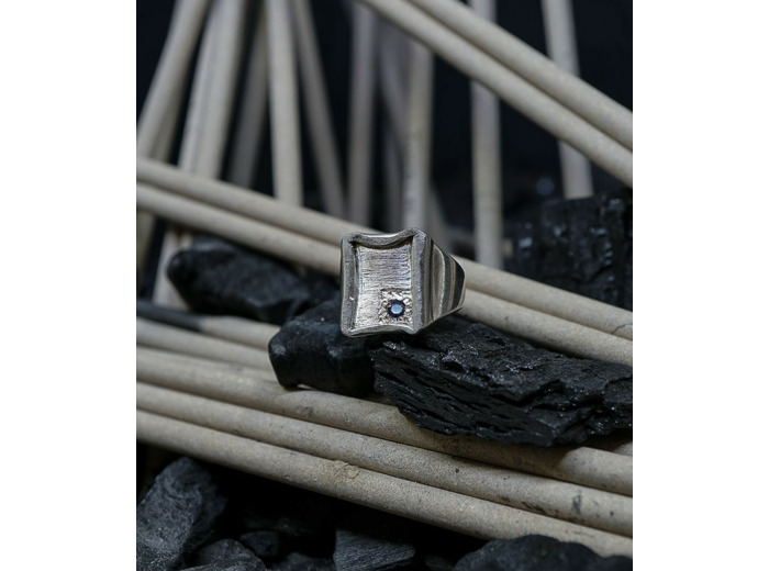 Héphaïstos Stones Collection