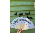Éventail Love is in the air
