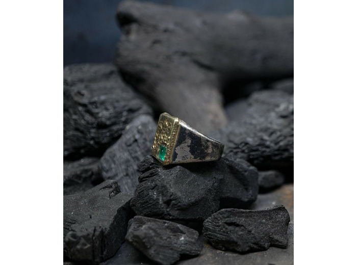 Héphaïstos Stones Collection