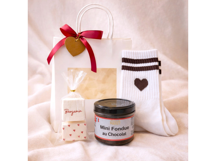 Cadeau couple personnalisé : fondue au chocolat et guimauves
