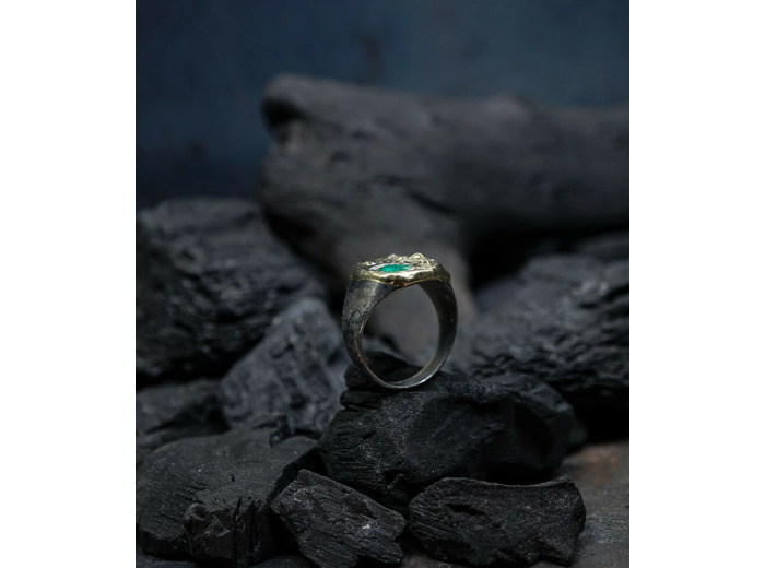 Héphaïstos Stones Collection