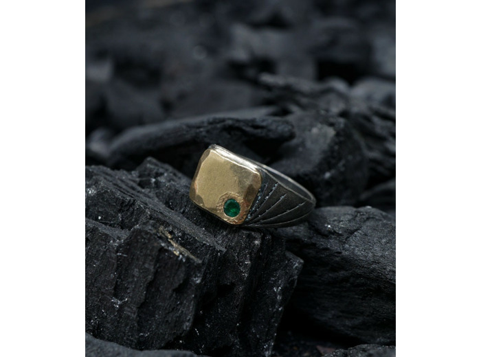 Héphaïstos Stones Collection