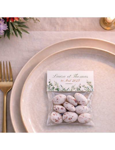 Sachet d’amandes caramélisées – cadeau invité mariage personnalisé